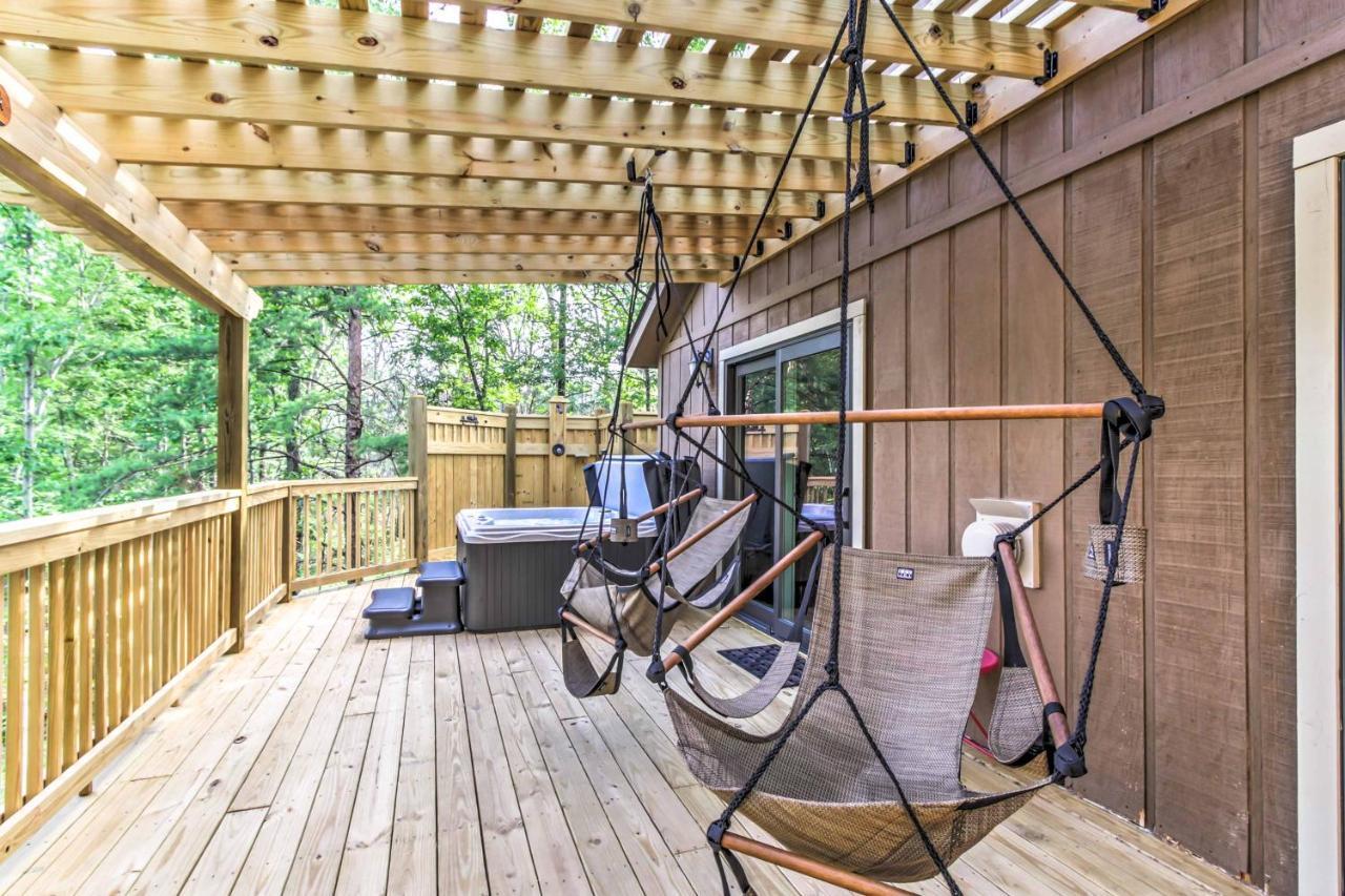Private Sevierville Cabin With Mountain Views And Loft Εξωτερικό φωτογραφία